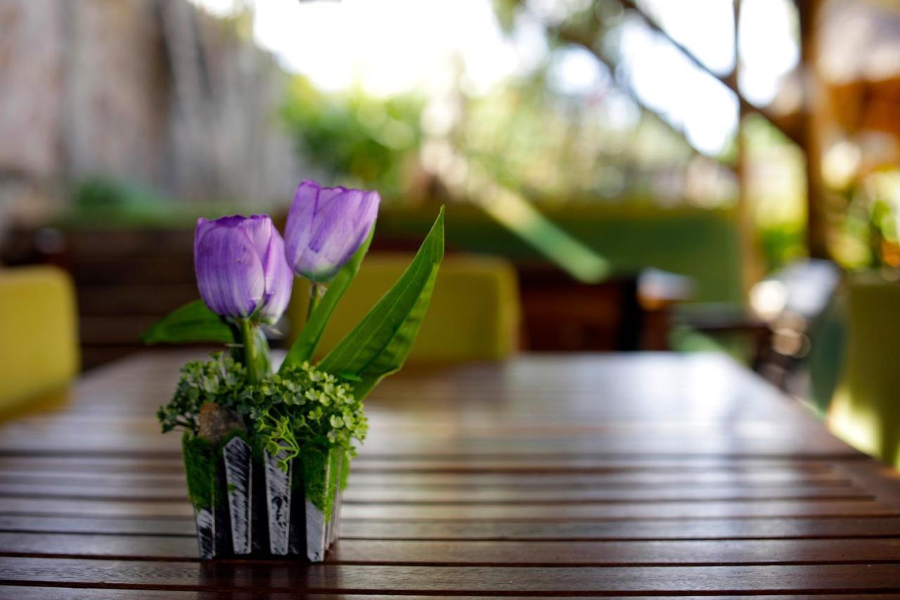 Entebbe Palm Hotel Екстериор снимка