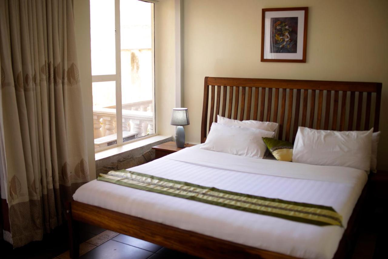 Entebbe Palm Hotel Екстериор снимка