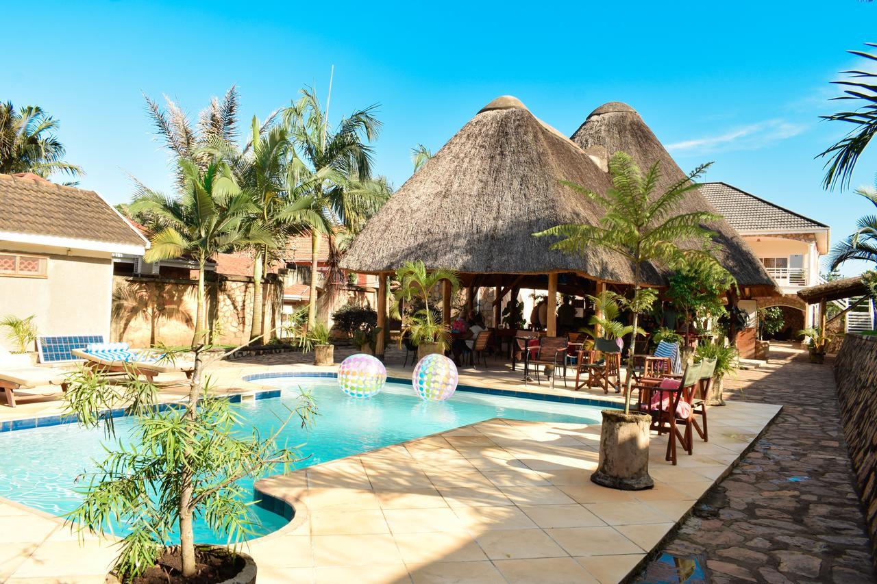 Entebbe Palm Hotel Екстериор снимка
