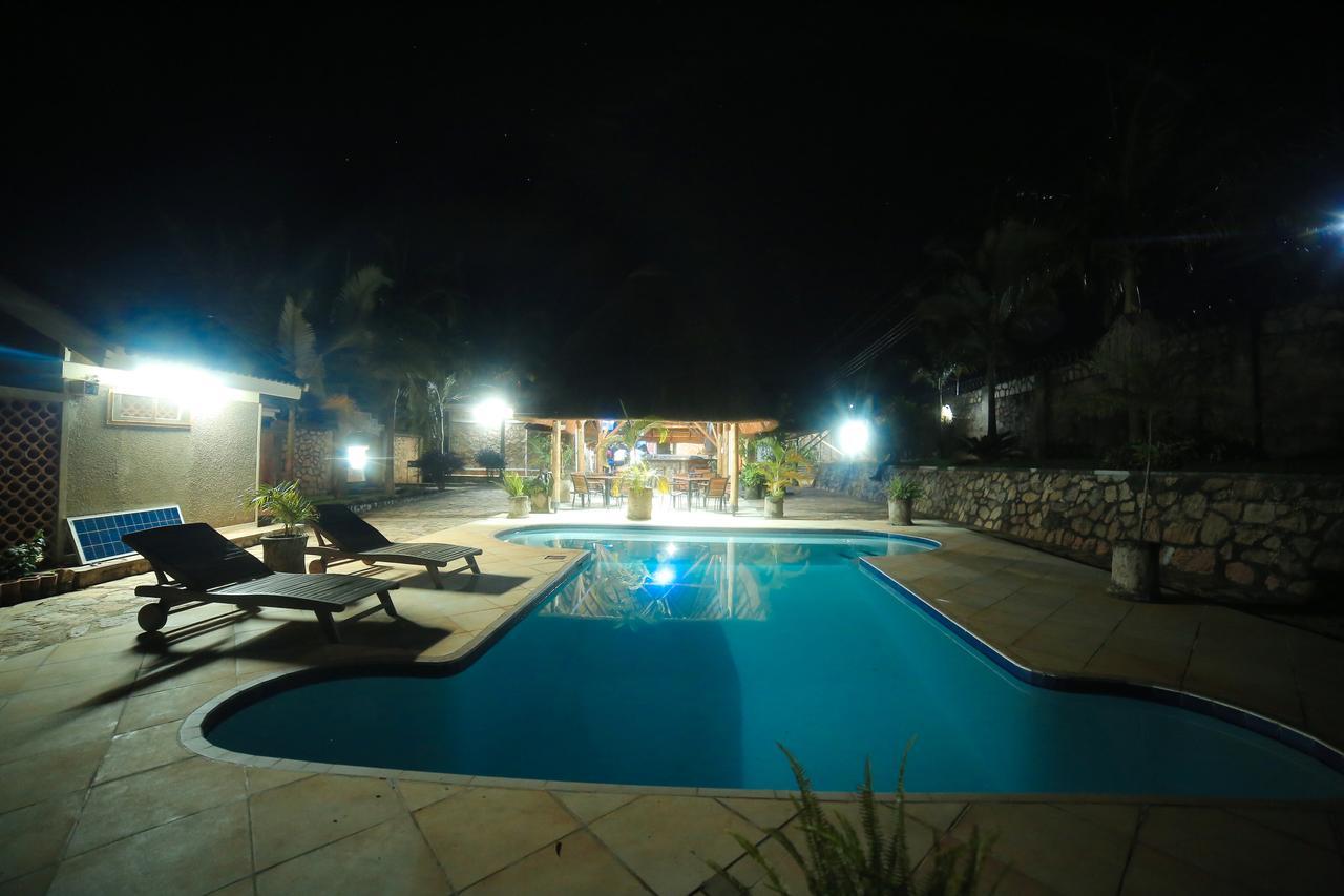Entebbe Palm Hotel Екстериор снимка