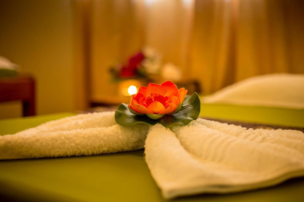Entebbe Palm Hotel Екстериор снимка